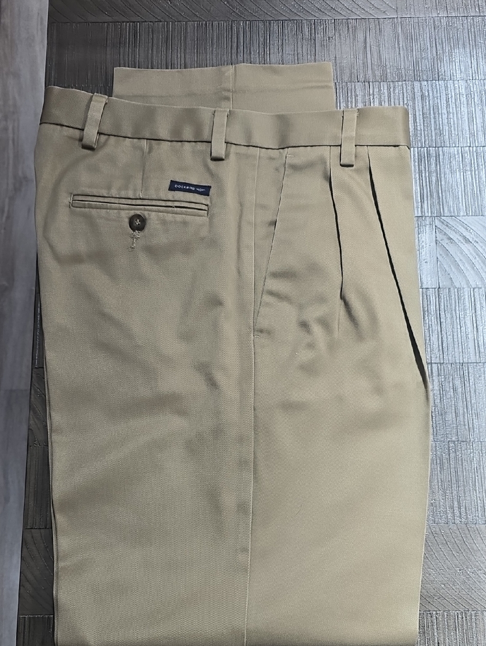 Dockers Men's Pleated Dress Pants - Tan